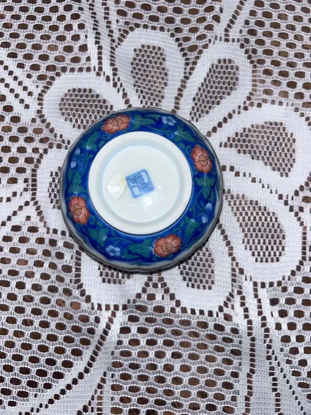 Vintage Japanese Arita Ware Floral Porcelain Tea Bowl with Scalloped Rim
